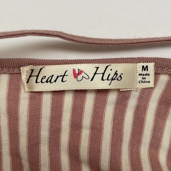 Heart & Hips Striped Keyhole Tank Size Medium - Picture 6 of 8